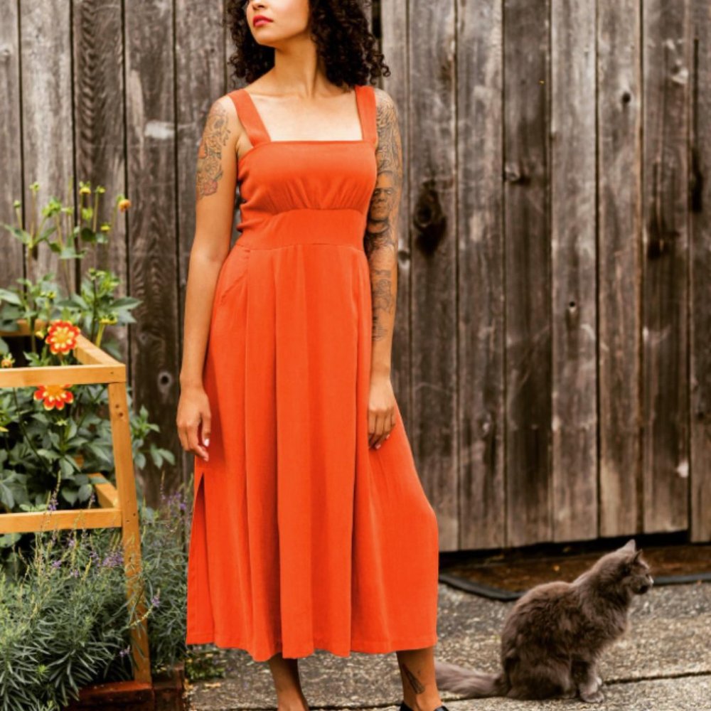 Allison Wonderland Sunset Dress Empire Waist Red/Orange Size 4